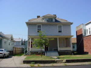 825 Central Ave., Apt B, Charleston, WV